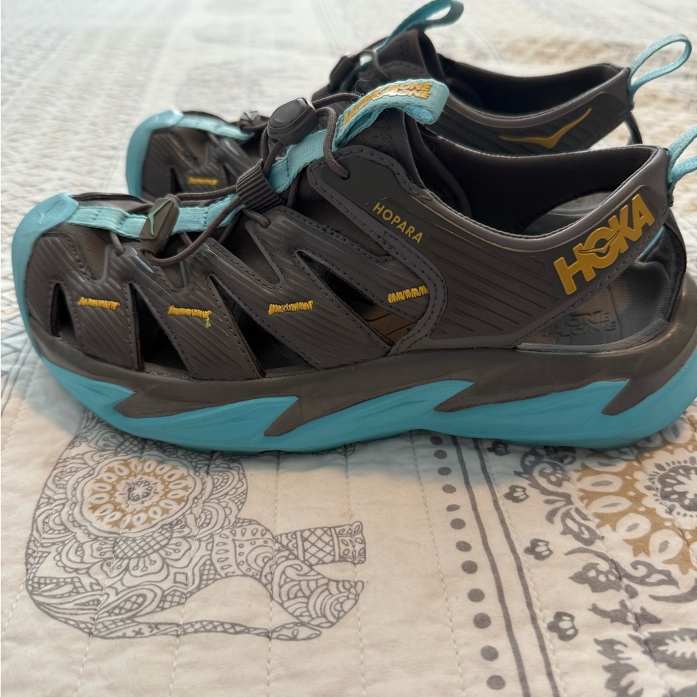 HOKA HOPARA DARK GULL GREY / ANTIGUA SAND - WOMEN'S SIZE 7